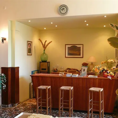 Des Roses Aparthotel