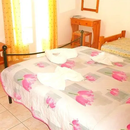 Aparthotel Des Roses 2*